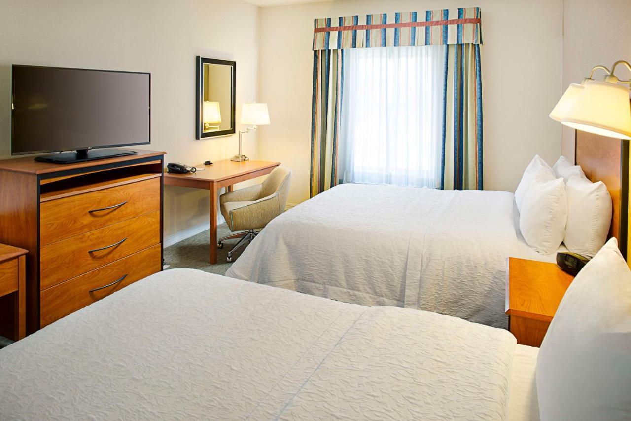 Hotel Hampton & - Mansfield